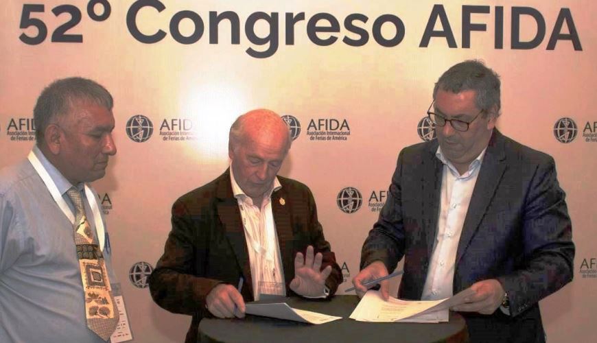 Congreso 2023 AFIDA Firma de Convenio por el turismo en Bolivia y Latinoamerica