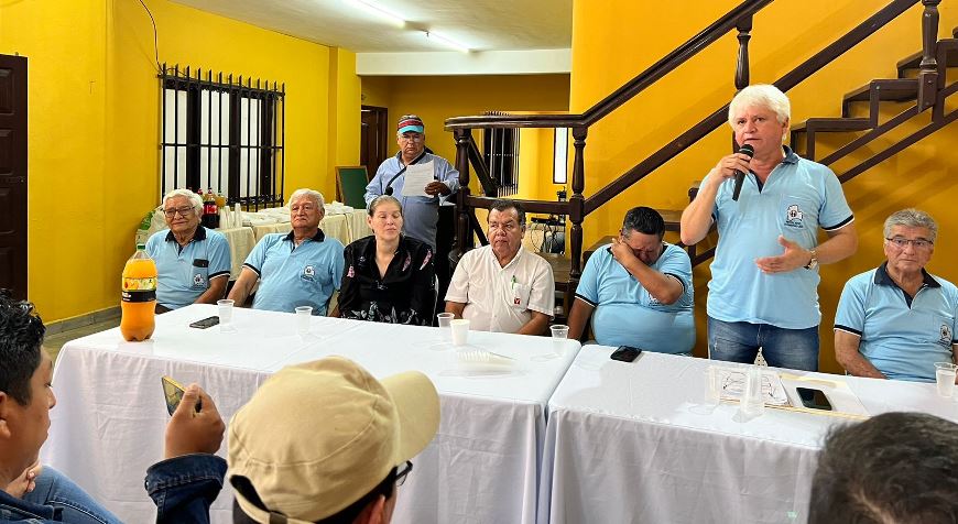 Miguel Natush Secretario Ejecutivo de la Federación Sindical de Cooperativas de Servicios de Santa Cruz